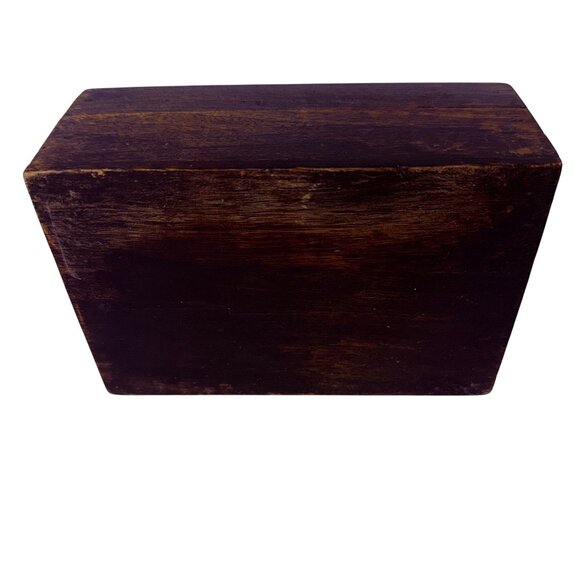 Vintage Hand Carved Wooden Heart Box, Dark Stained Trinket Jewelry Keepsake Stor - Picture 9 of 10